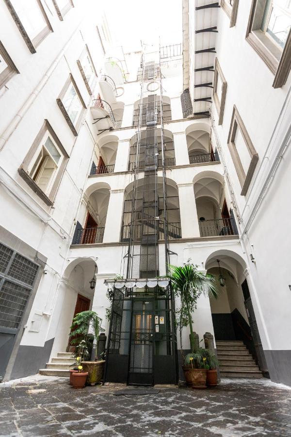 Arka Apartments ナポリ エクステリア 写真